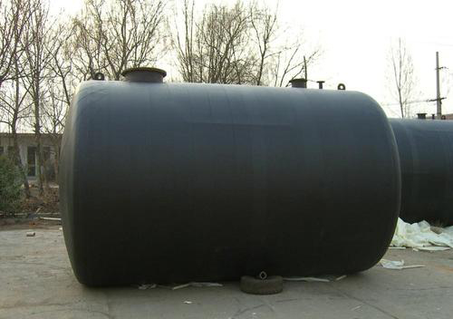 Cylindrical tank in a project photograph from the company website